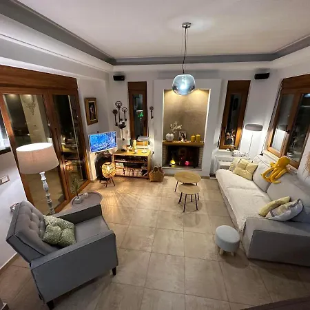 Villa Yellow Octopus