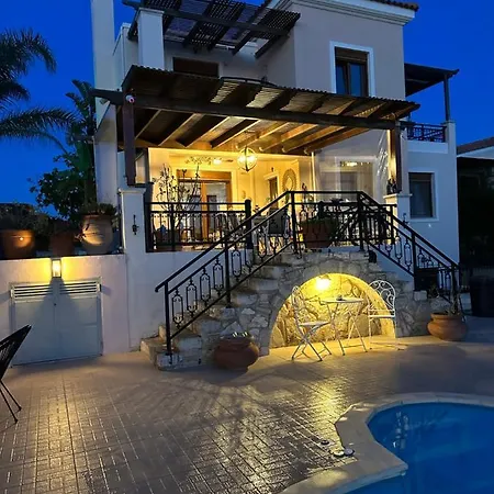 Yellow Octopus Villa